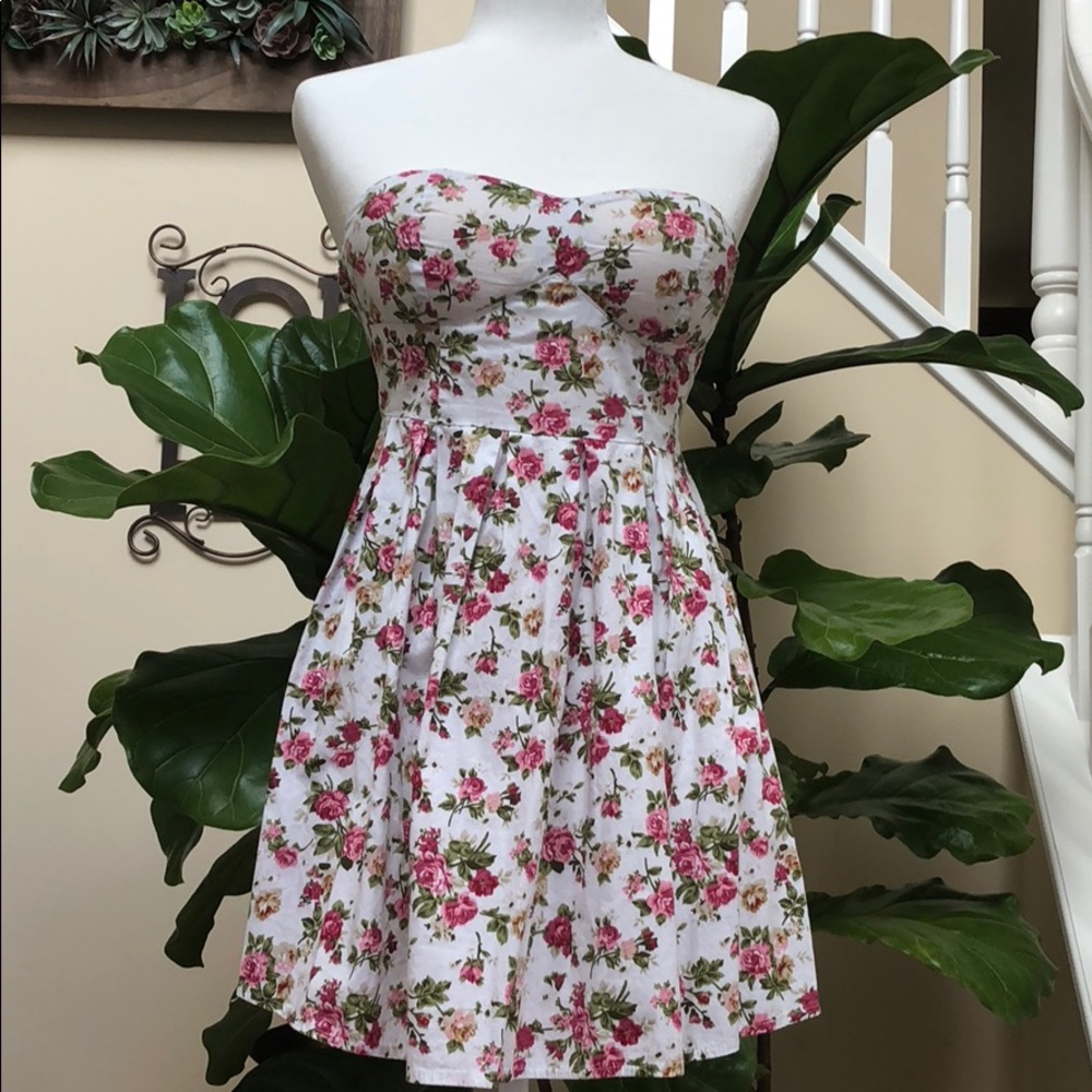Say What? Floral dress,Size S